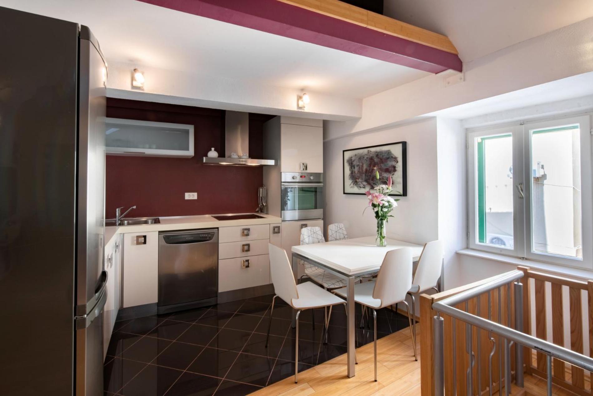 ספליט Duplex With Terrace In The City Centar מראה חיצוני תמונה