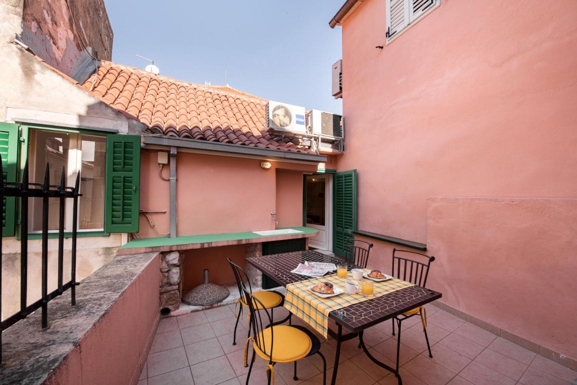 ספליט Duplex With Terrace In The City Centar מראה חיצוני תמונה